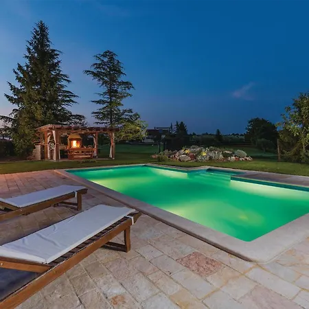 Heki Cr * פאזין