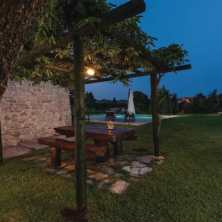 Heki Cr * פאזין