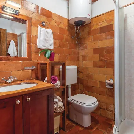 Holiday home Gorgeous In With Wifi *