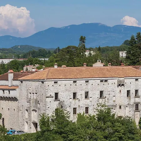 Heki Cr בית נופש