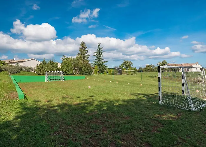 Hébergement de vacances Heki Cr *