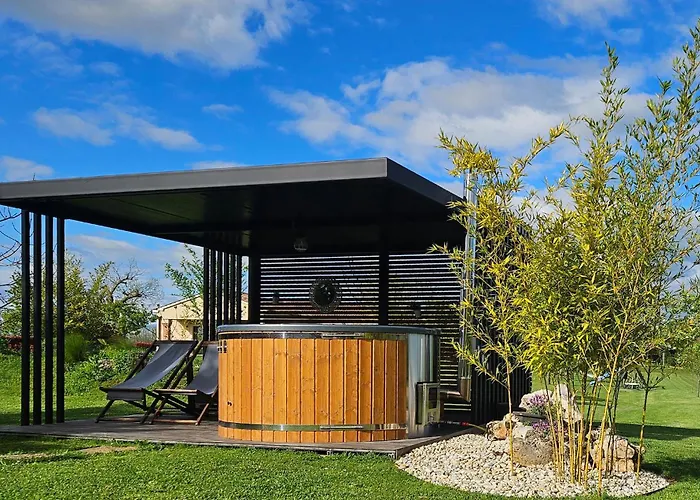 Heki Cr Hébergement de vacances *